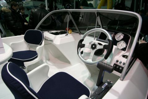 Катер COBRA 1650 TC