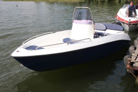 Катер COBRA 1850 CC