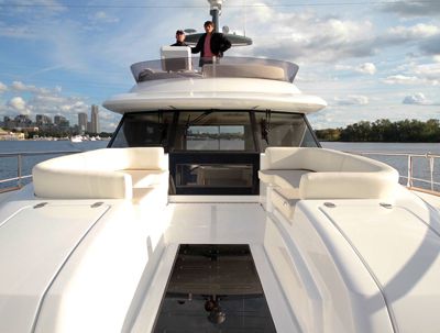 Моторная яхта  AZIMUT MAGELLANO  ( гв)